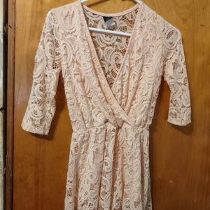 Nwot ligh blush ladies top